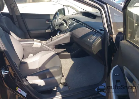 2014 Toyota Prius Four z USA, uszkodzony, nr VIN JTDKN3DU9E1751706